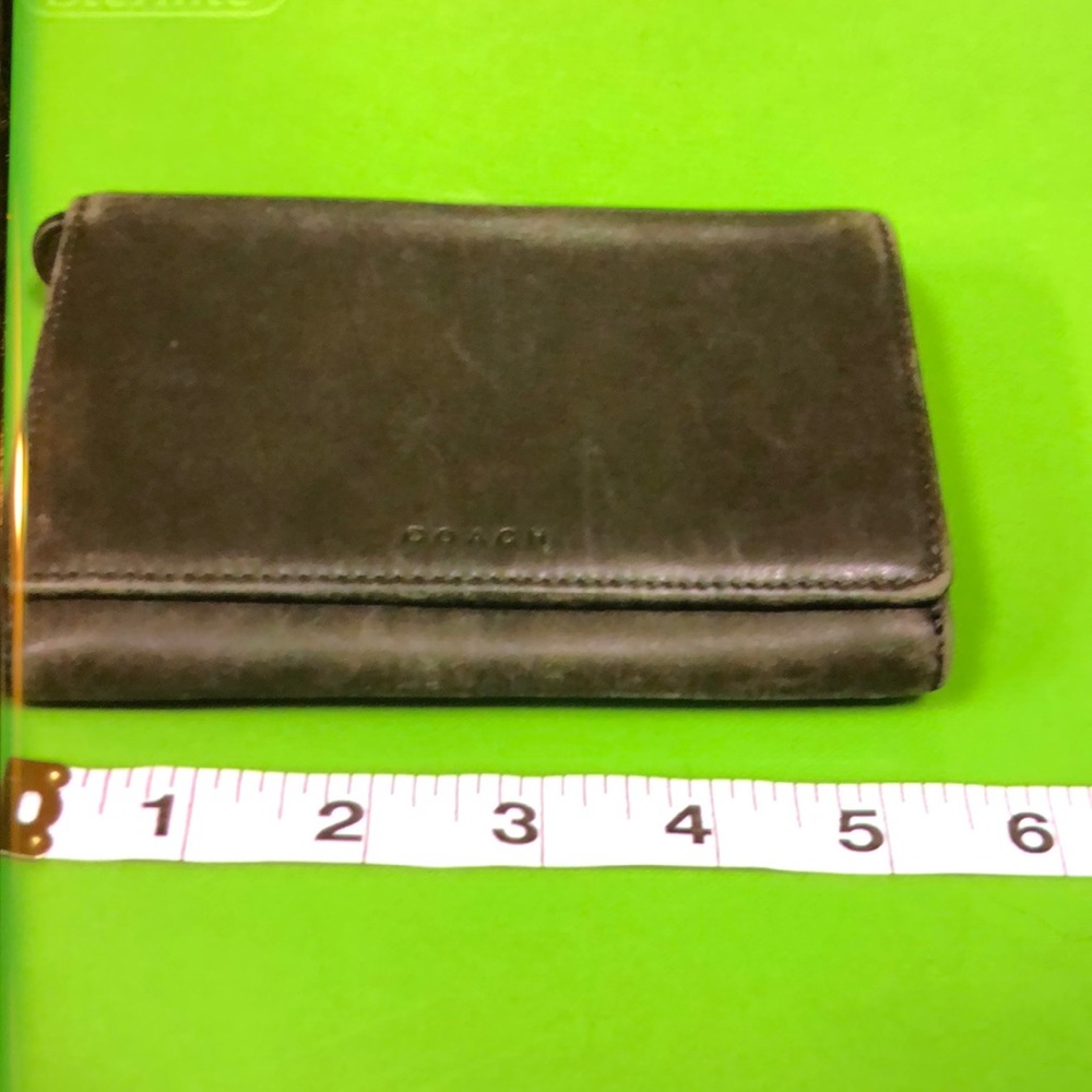 MOVING SALE NO HAGGLING WOMEN AUTHENTIC COACH GREY LEATHER SNAP WALLET